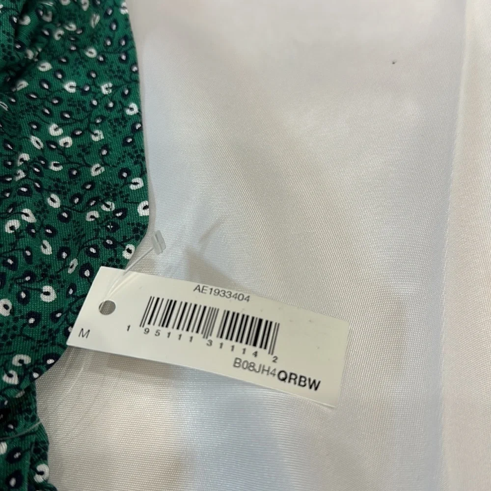 Amazon essentials really soft green floral maxi dress size md. - Picture 6 of 14